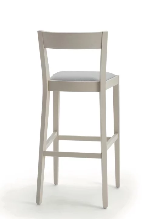 Barová stolička z masívu P SILLA