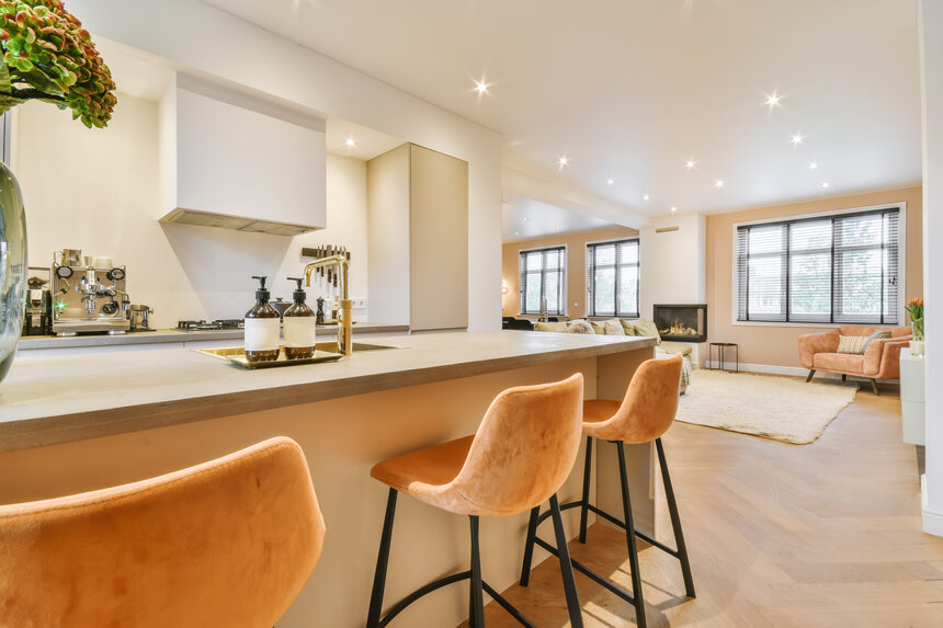 Barové stoličky a ich výber pri zariaďovaní interiéru